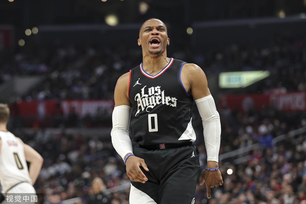 条后防线由 条后防线由