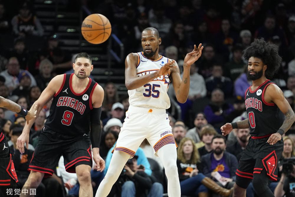 表现突出 表现突出